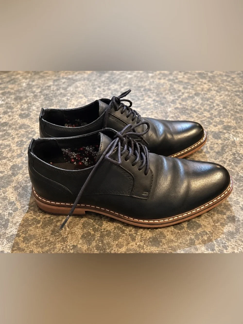 Classic Black Men's Leather Derby Shoes